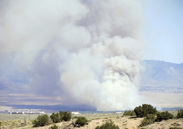 Meteorite reports ground planes fighting uncontrolled Colo. blaze